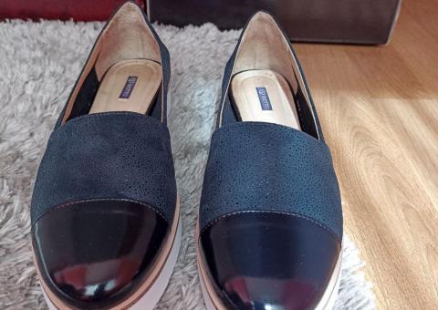 Shoes size 38 