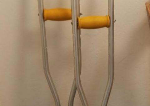 Crutches 
