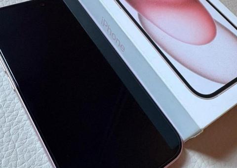 iPhone 15 