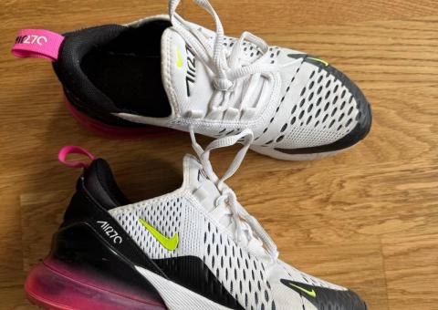 Nike sneakers 