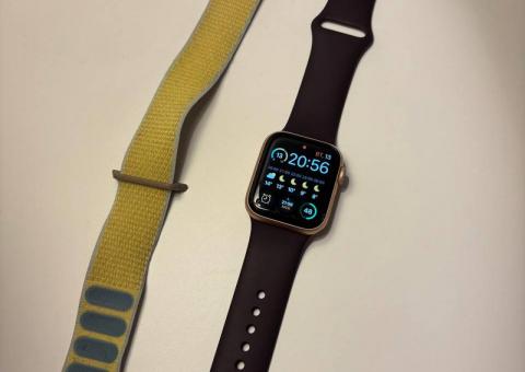 Apple Watch ⌚️ Разбита, 2 ремешка