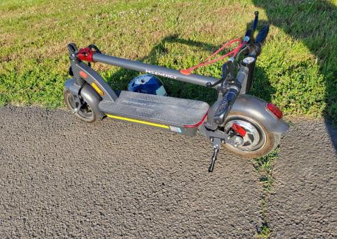 Prodajem trotinet MS-energy e10 