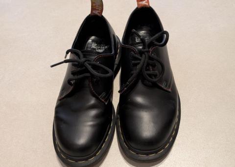 Selling Dr. Martens 