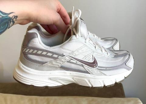 Кроссовки Nike 