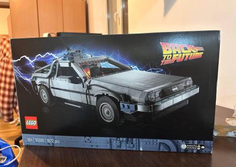 Lego DeLorean 