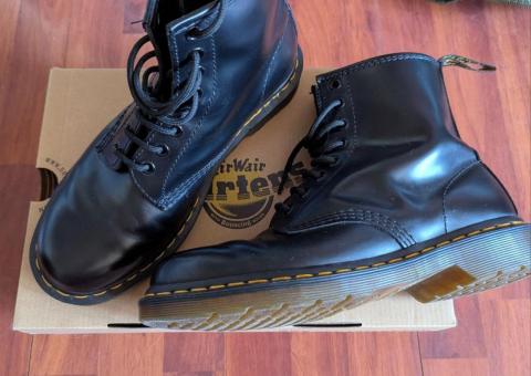 Dr. Martens čizme 