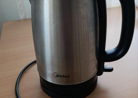 Чайник MIDEA 