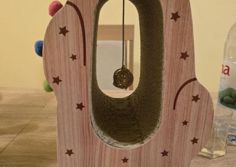 Cat scratcher 