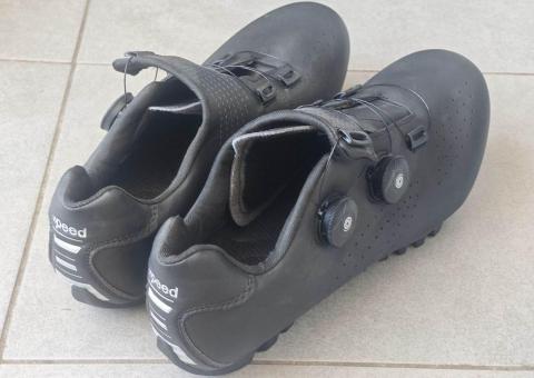 Cycling shoes 