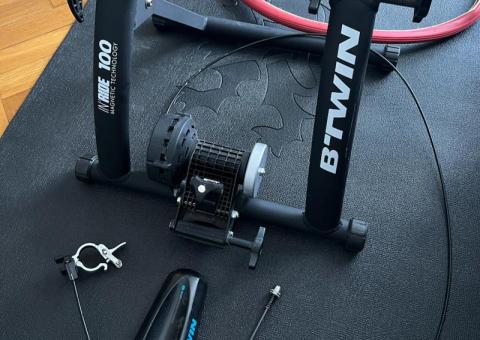 Bike trainer and accessories 