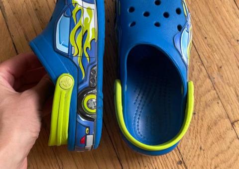 Crocs для мальчика 