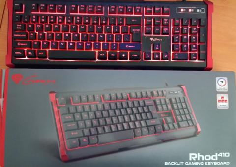 Gaming PC + monitor + keyboard 