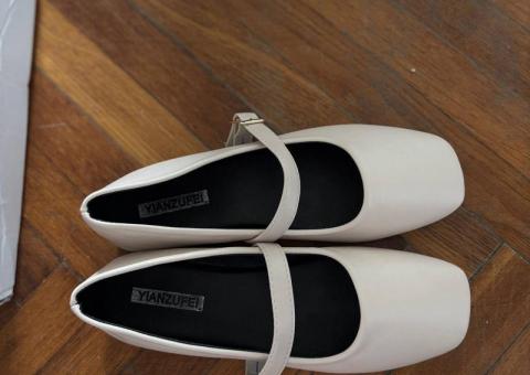 Ballet flats 