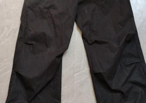 Tios pantalone veličina 42 