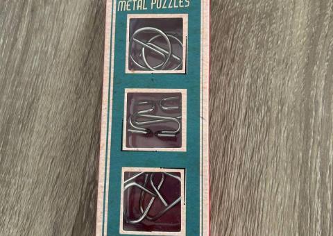 Puzzles and adapter 