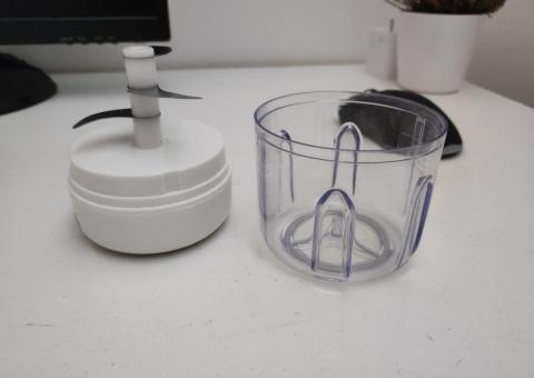 Mini blender for trips 