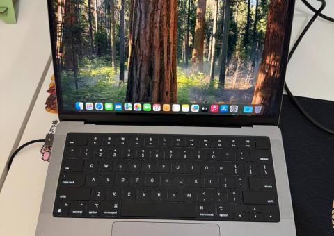 MacBook Pro 14” M1 