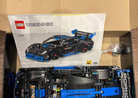 Lego Porsche GT4 