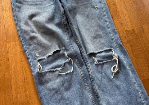 Cropp jeans for bananas! 