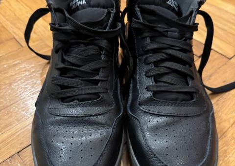Two balls sneakers 