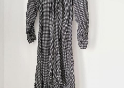 Zara dresses, tops and trousers 