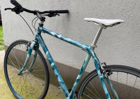 Prodajem bicikl Specialized 