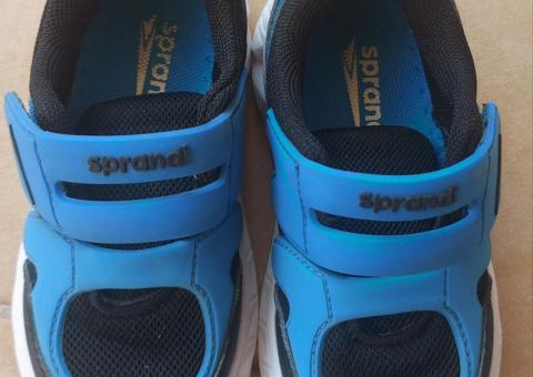 Kids' sneakers 