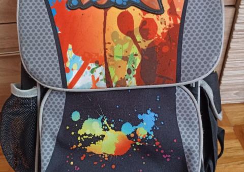 School bags and backpacks 