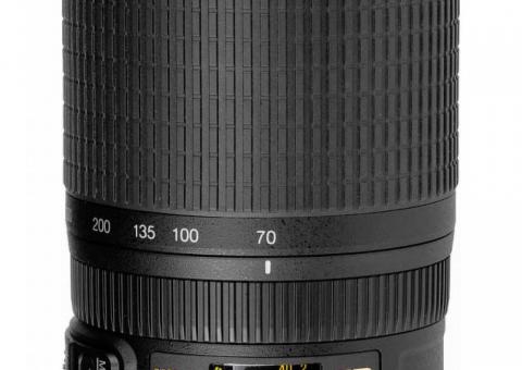 Objektiv Nikon 70-300mm na prodaju 