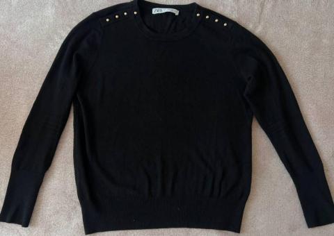 Clothes: jeans, jackets, t-shirts 