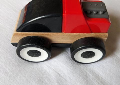 Ikea and plastic constructors 