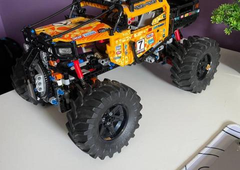 Lego Technic 42099 for sale 