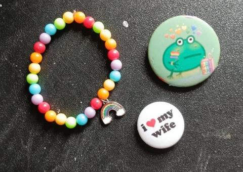 Bracelets and badges 