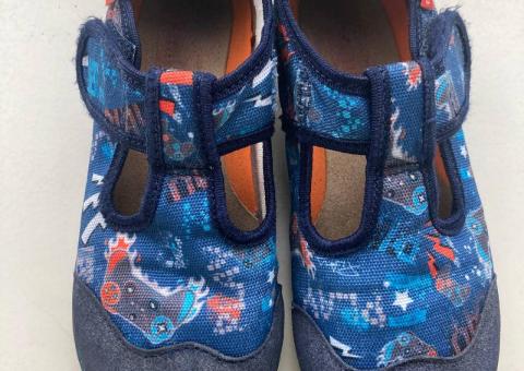 Kids' sandals 