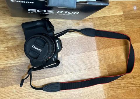 Canon R100 
