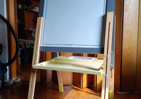 Drawing board 