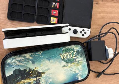Nintendo Switch OLED + igre 
