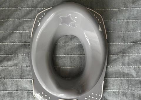 Toilet seat cover, like new!