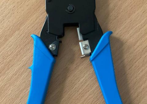 Crimping tool 
