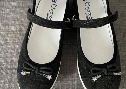 Kotofey shoes for girls, size 33 