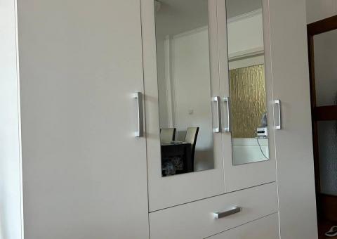 Prodajem VELLERUP ormar 