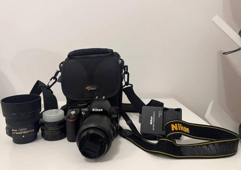 Nikon D3100 camera for sale 