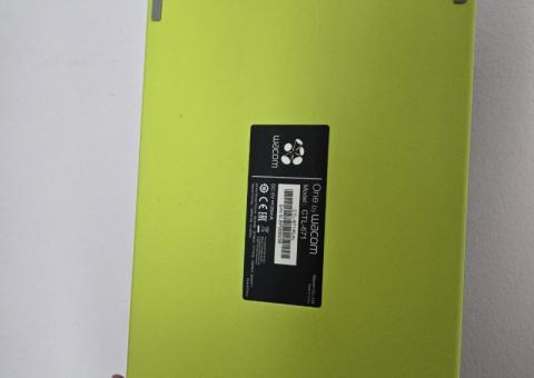 Wacom graphics tablet 