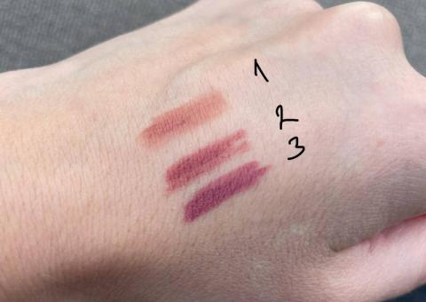 Lip pencils 