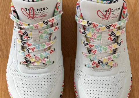 Skechers size 37 