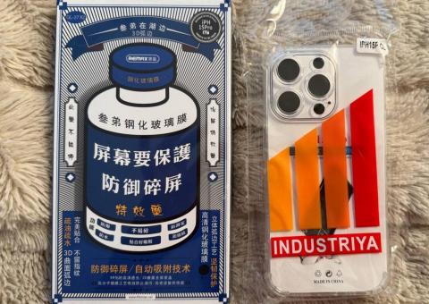 Screen protectors & case 