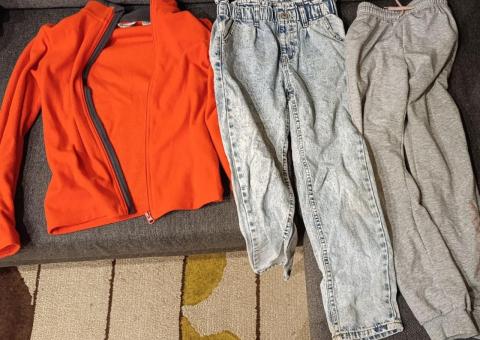 Kids' clothes 