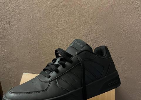 Кроссовки Adidas 