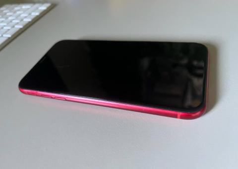 iPhone XR 64GB na prodaju 