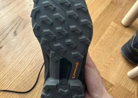 Кроссовки Adidas Terrex Swift R3 